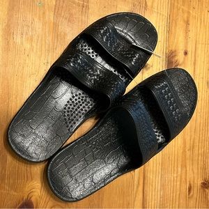 New Hawaiian Jesus Sandals Black Women Size 8